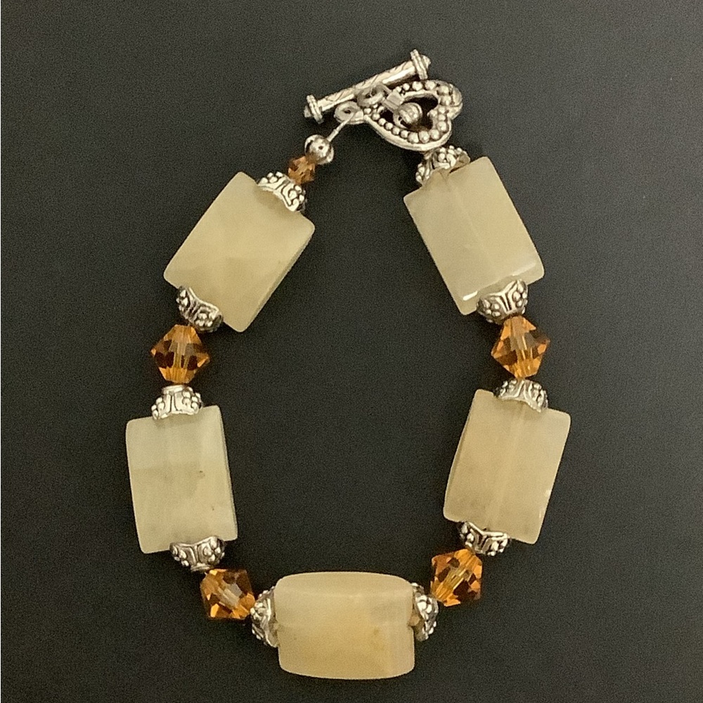 Elegant Yellow Calcite with Swarovski crystals in Silver toned Bracelet.. 💛